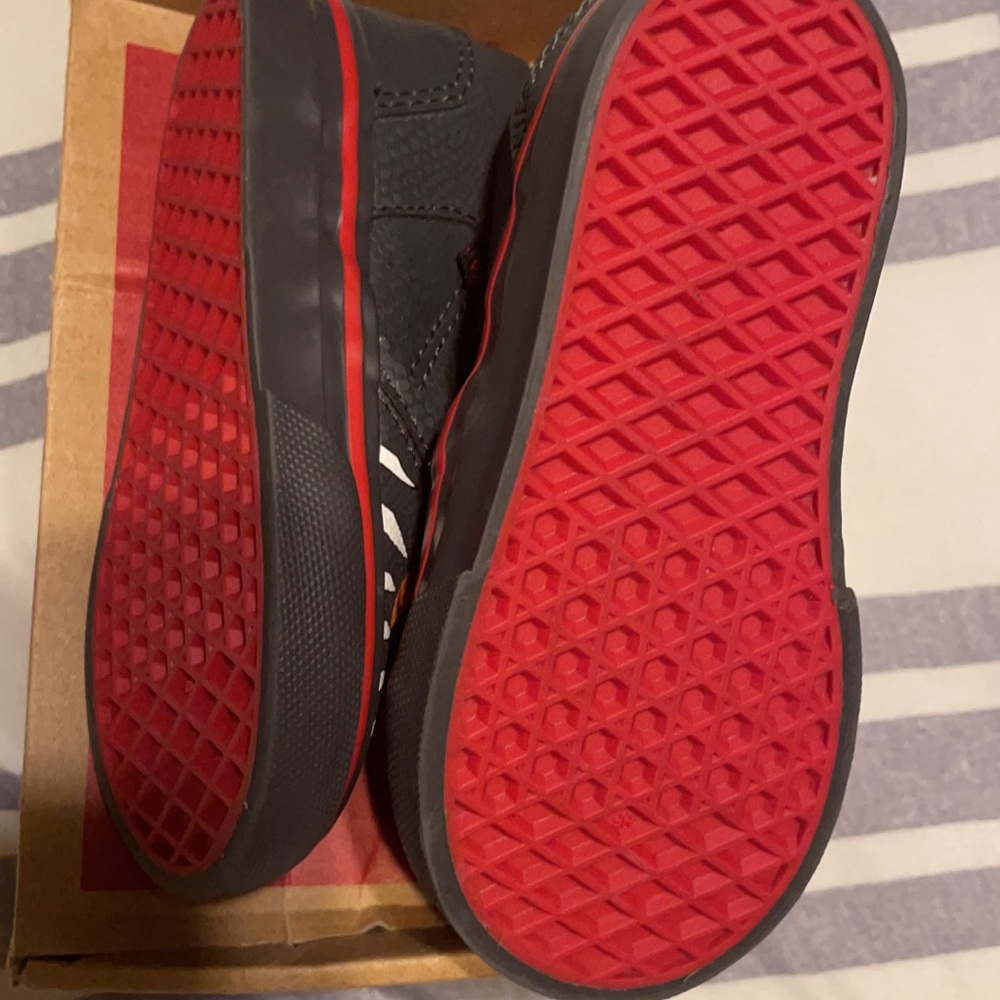 Vans 5.5